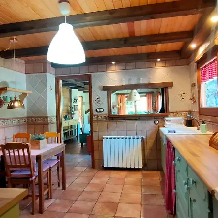 Cal Pastor De Planes Planoles (Planolas)